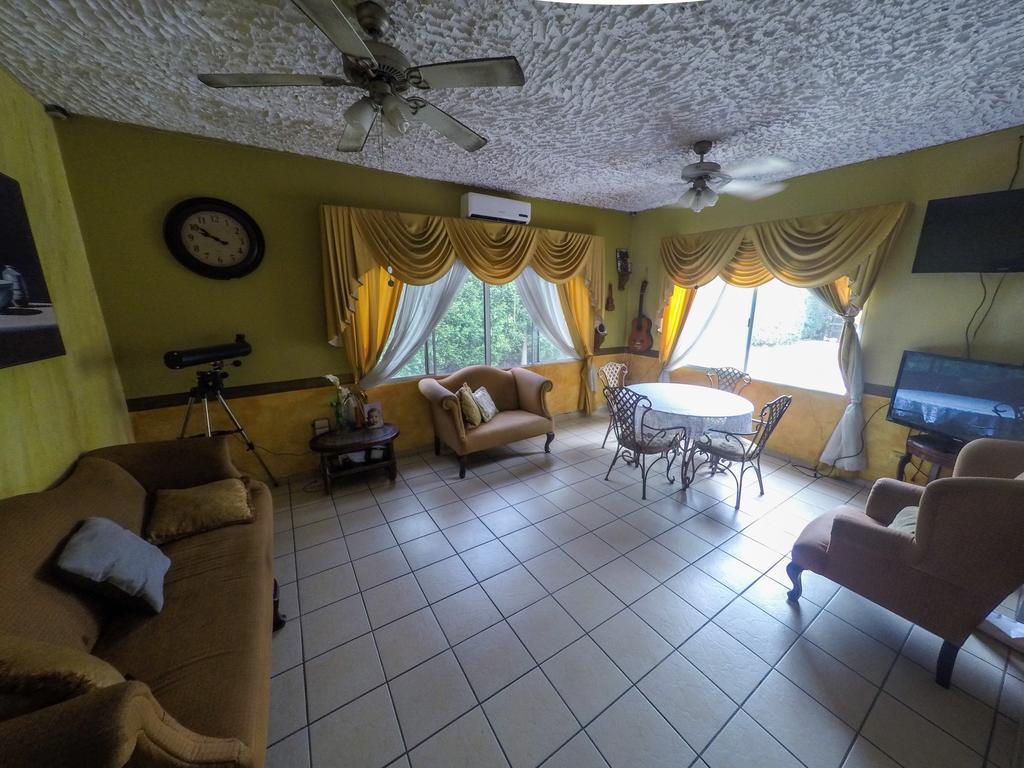 Hotel Casa Maria San Pedro Sula Dış mekan fotoğraf