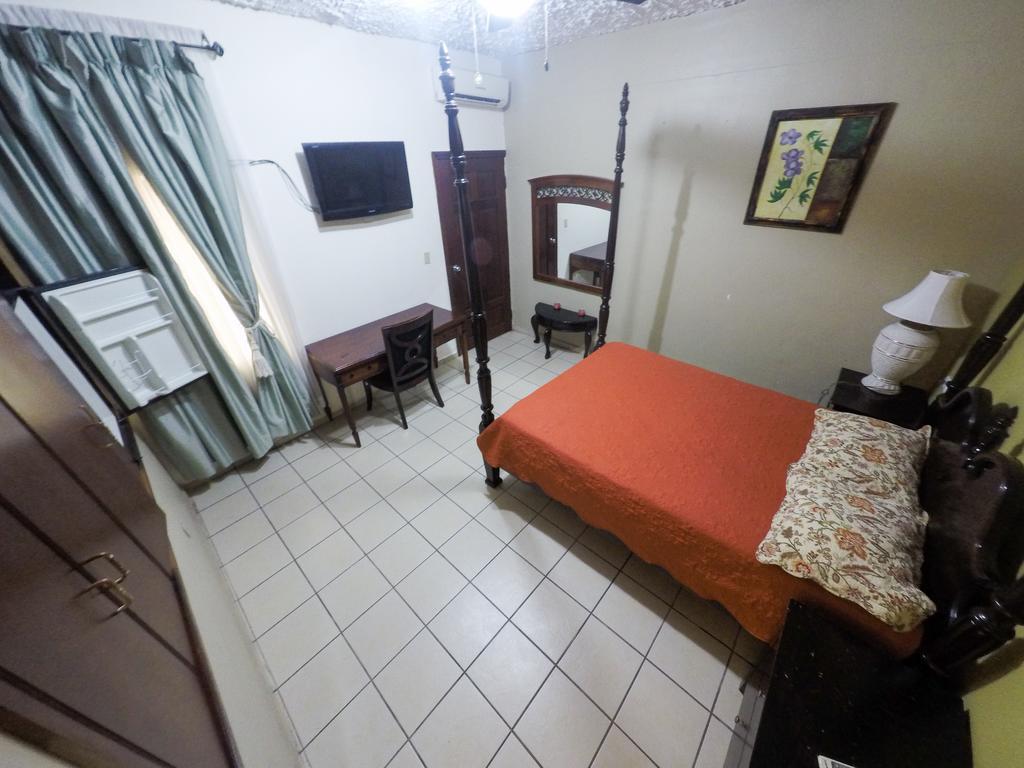 Hotel Casa Maria San Pedro Sula Dış mekan fotoğraf