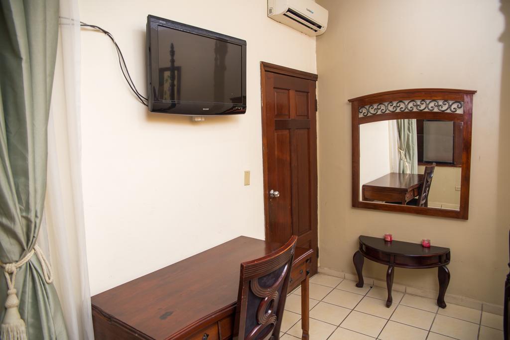 Hotel Casa Maria San Pedro Sula Dış mekan fotoğraf
